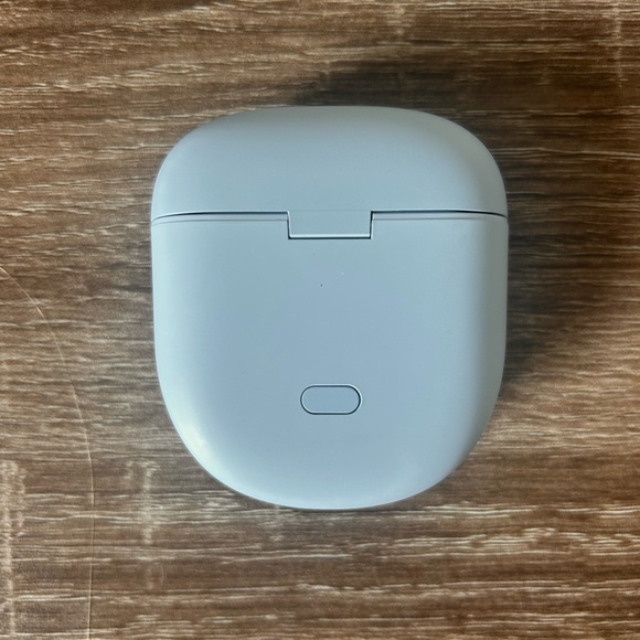 Bose QuietComfort Ultra Wireless Noise Canceling Earbuds- Moonstone Blue - Picture 3 of 4